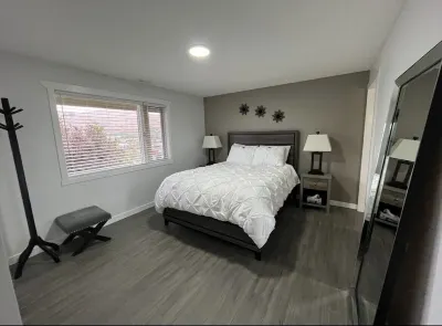 Vernon valley view suite with private Hot Tub Hotels near Krause H M Jewellers