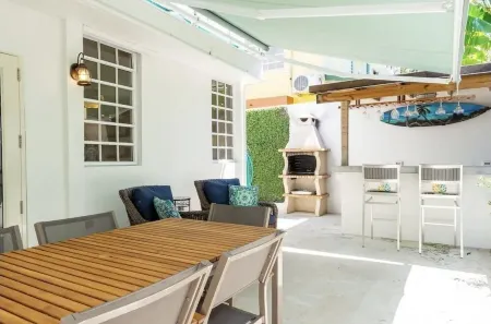 Vista Azul - Short walk to the Beach & Town