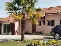 Quiet Rooms, Day or Month, 5 Mins from Town Center