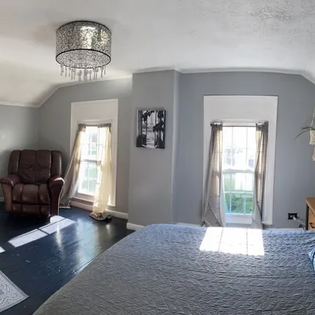 Experience Tecumseh charm, just a quick 27-min drive to speedway fun