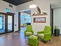 Raven Inn Whitehorse Hotels in Whitehorse