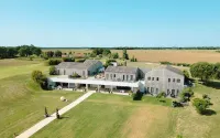 Les Villas du Parc de la Chabotterie Hotels in Saint-Georges-de-Montaigu