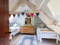 Hen Bopty Hotels in Fairbourne