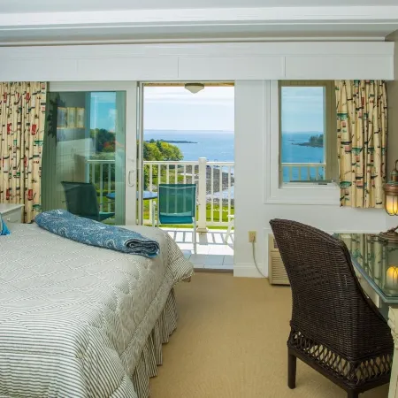 Island View Inn