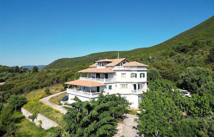 Eleftherion Comfort Living Lefkada