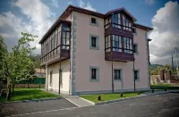 Hotel Villa Marrón
