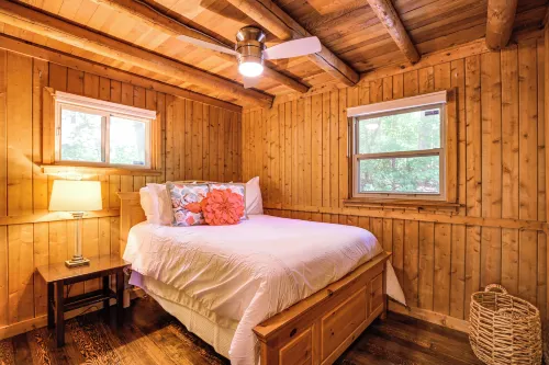 Lakefront Lusby Home w/ Fire Pit: 3 Mi to Beach! - Homestays