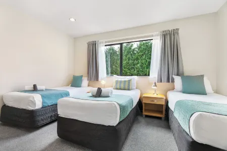 Fairway Motel & Apartments