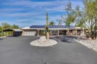 Walkable Studio w/ Patio in Tucson! - Homestays