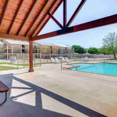 Fall & Winter Escape! Guadalupe Riverfront Condo Fitness & Recreational Facilities