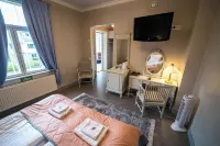 Karolineburg Manor House Hotel Hotels in Kajana