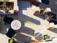 Crud yr Awel Apartment Hotels in Y Felinheli