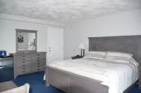 เรียส์ อินน์ บายเดอะซี