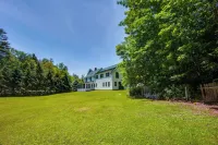 Swim, Ski and Sip Lakefront Retreat in Plymouth - 2-Star