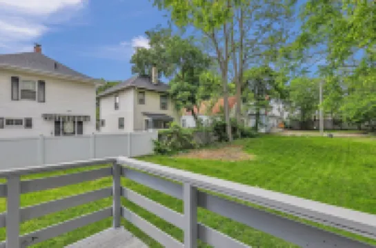 Charming 1 Bedroom House in Lansing, MI