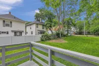 Charming 1 Bedroom House in Lansing, MI