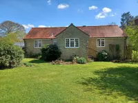 Magpie Cottage