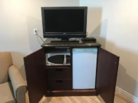 The Auberge Inn Hotels in Timiskaming District