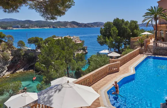 佩蒂特卡拉弗內爾斯酒店