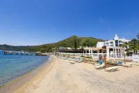 Fortezza Beach Resort - Romantic
