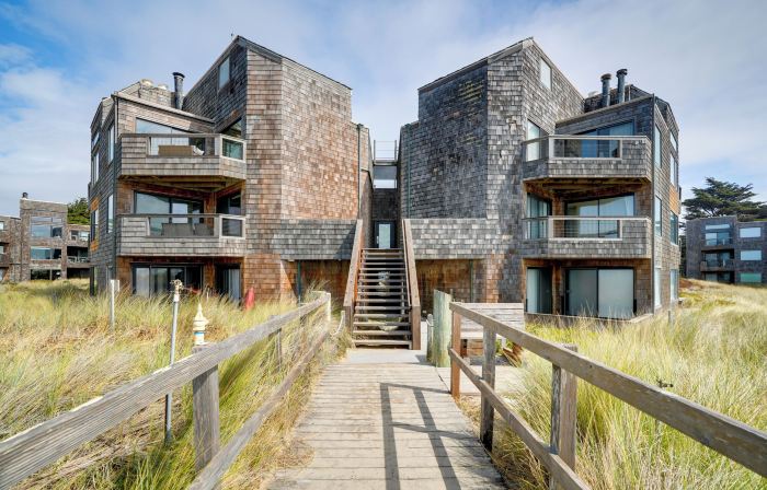 Oceanfront Watsonville Condo w/ Beach Access!