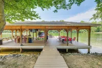 Lake Anna Home w/ Dock & Private Shoreline! - Parkplatz