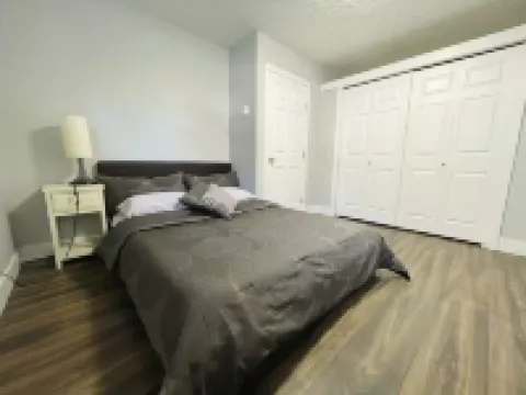 Entire Guest Suite in Thetis Height Hotels in Langford