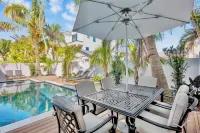 Captain’s Quarters at Anna Maria Island Inn - maisons de vacances