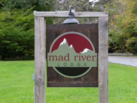 MAD River Lodge Hotels in Fayston
