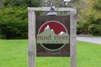 MAD River Lodge Hotels in Fayston
