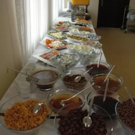 Grand Adanus Hotel