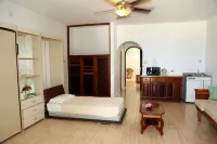 Negril Treehouse Resort Hotels in Orange Bay