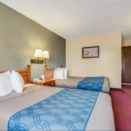 Econo Lodge Junction City I-70 Near Fort Riley