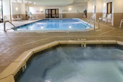 Spa Drury Inn & Suites Detroit Troy Photo