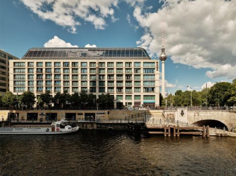 Latest H24 Berlin Lichtenberg Map,Address, Nearest Station & Airport 2026 |  Trip.com