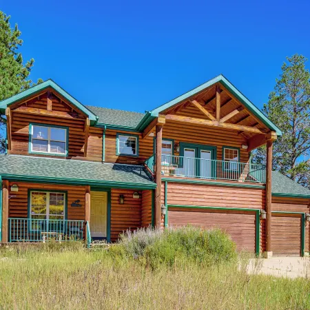 Walk to Frisco Marina! Spacious Family Retreat