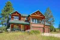 Walk to Frisco Marina! Spacious Family Retreat - Parkering