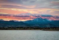 Charming 1-bedroom Carriage House in the best neighborhood in Longmont