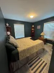 Charming 2-bedroom apartment in superb Bennington with WiFi