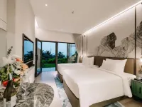 The May Legend Catba Hotels near Cat Ba Beach
