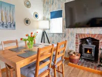 Llys Llewellyn Hotel a Kinmel Bay