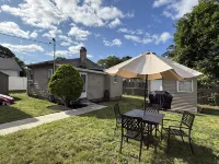 The Cozy Back Bungalow Hotels near Rhode Island T.F. Green International Airport