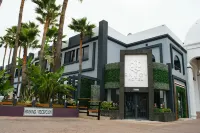 Hotel Enjoy Hotel a 