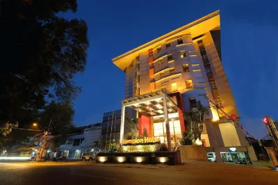 Lampion Hotel Solo Hotel dekat Zidny Cell