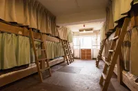 Hostel Q