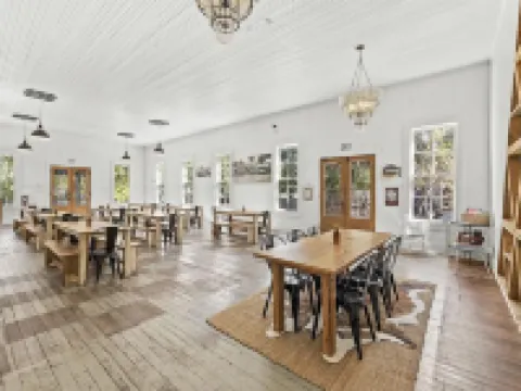 Camp Comfort Hotels in Comfort