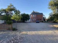Tara House — Historic Charm, Executive Comfort, Minutes from Downtown