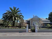 Tanunda House - Luxury 5 BR in Barossa Wine Region
