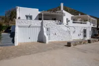 3 Paros *All Season* Villas