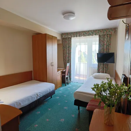 Hotel Victory Home - 10Min Lotnisko Chopina, 15Min to Zachodni, 5Min to Progresja Отели рядом с достопримечательностью «Бемово»